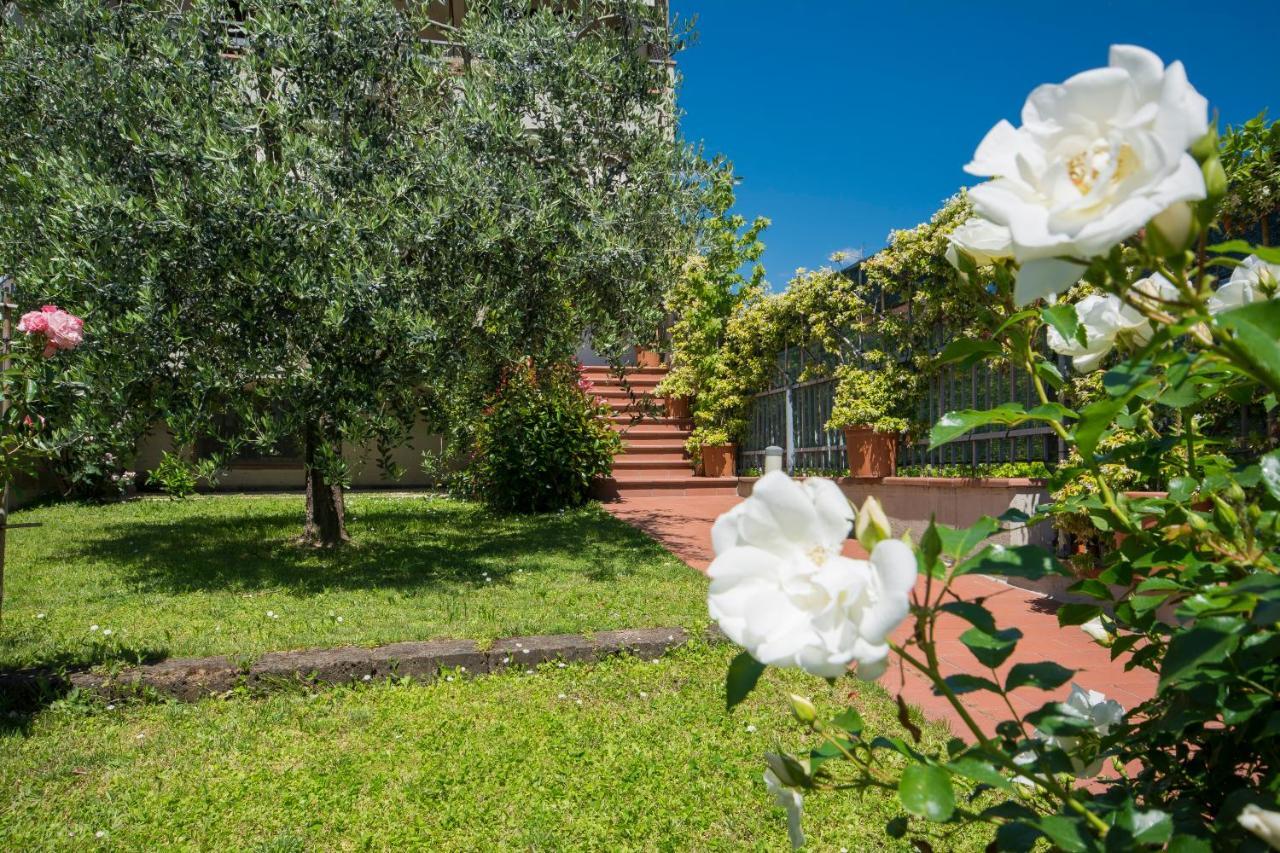 Bed & Breakfast Profumo D'Estate Agliana Esterno foto